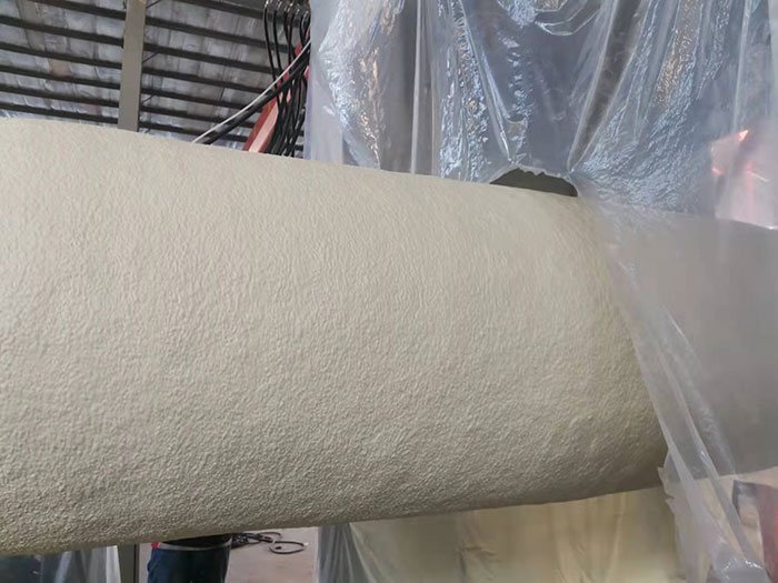 聚氨酯喷涂缠绕保温管加工